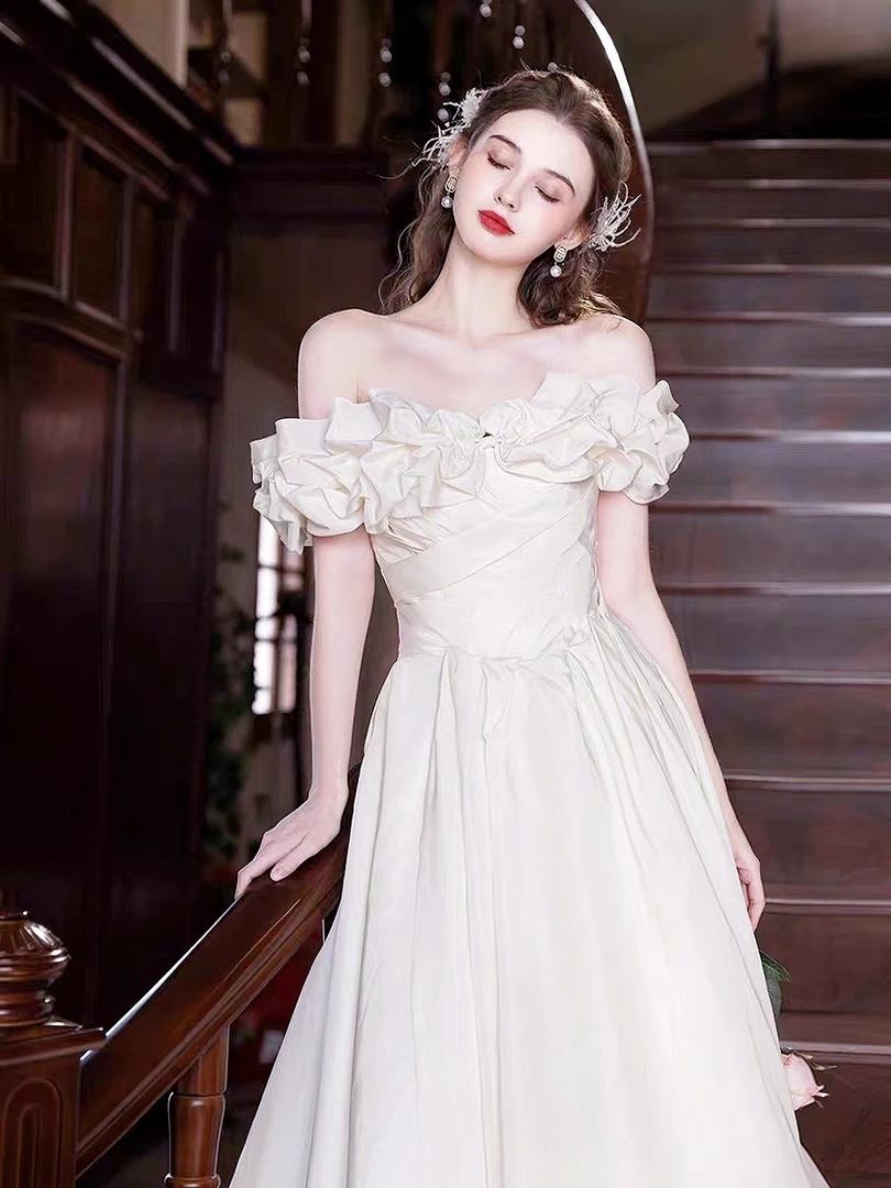 拉链款高定款法式缎面轻奢显瘦白色一字肩纱森系简约日常礼服裙