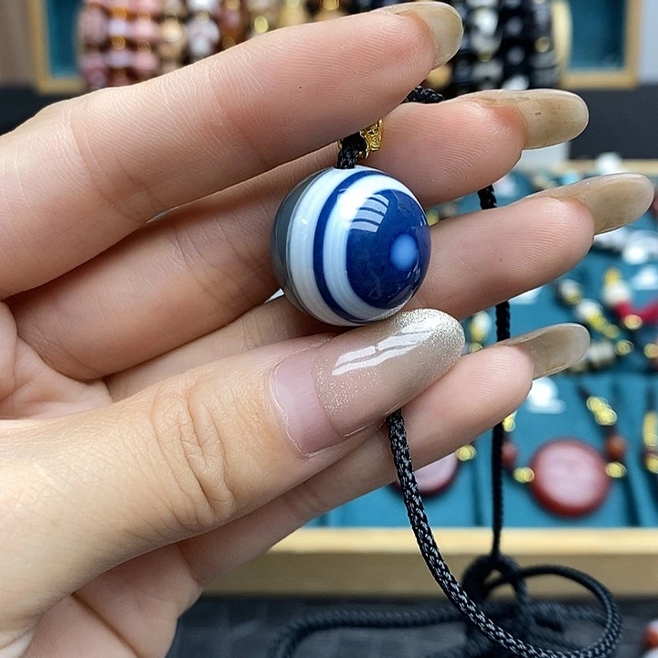 玛瑙/玉髓颈饰合金