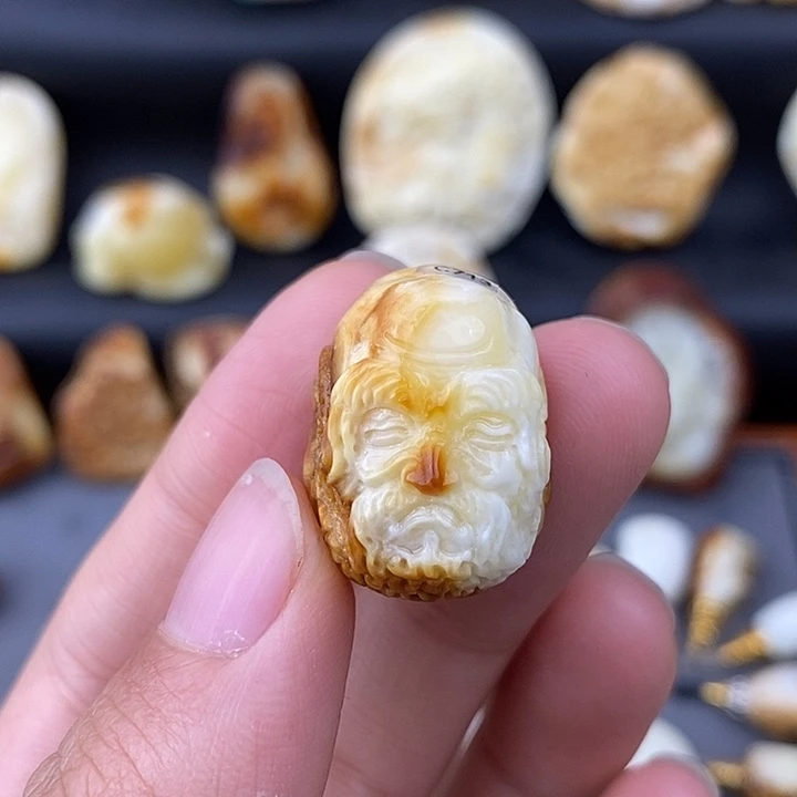 琥珀未镶嵌裸石达摩三通吊坠c713