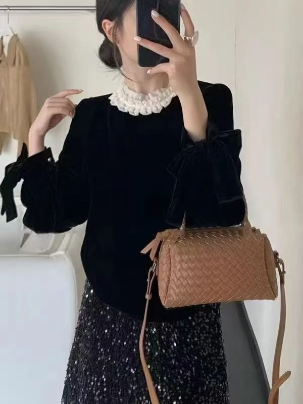 SS25029复古花边黑色丝绒衬衫欧货轻奢高级感时尚洋气绝美上衣