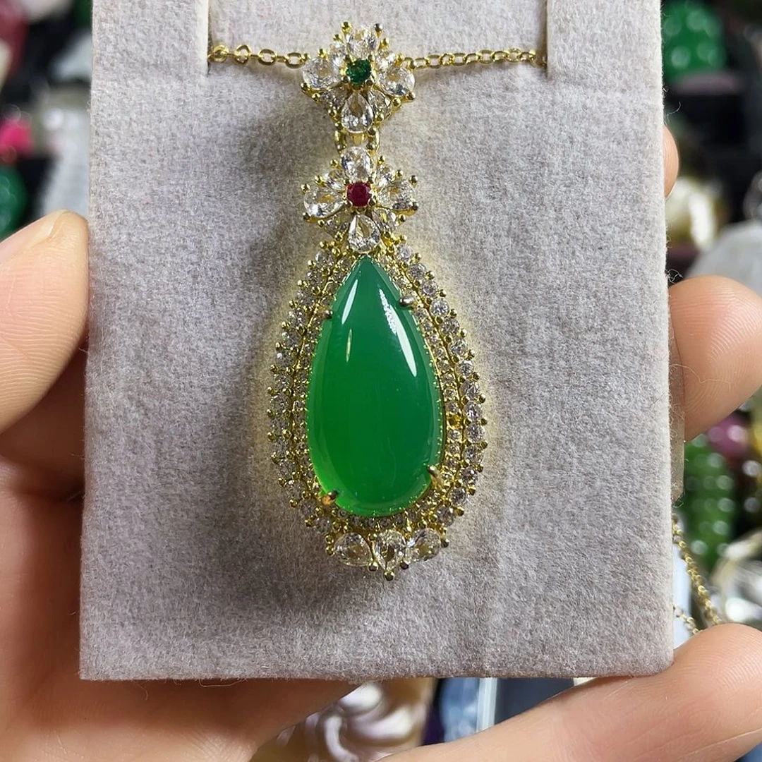 玛瑙/玉髓未镶嵌颈饰