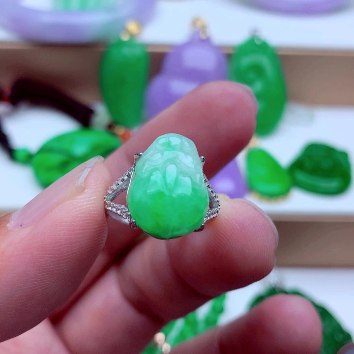 翡翠未镶嵌戒指戒指