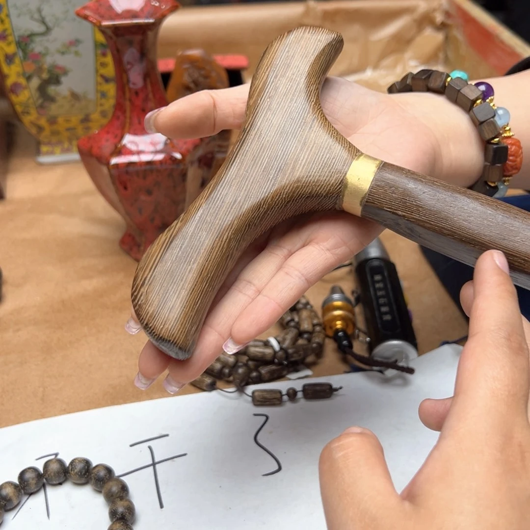 大叶紫檀（黑酸枝木类）