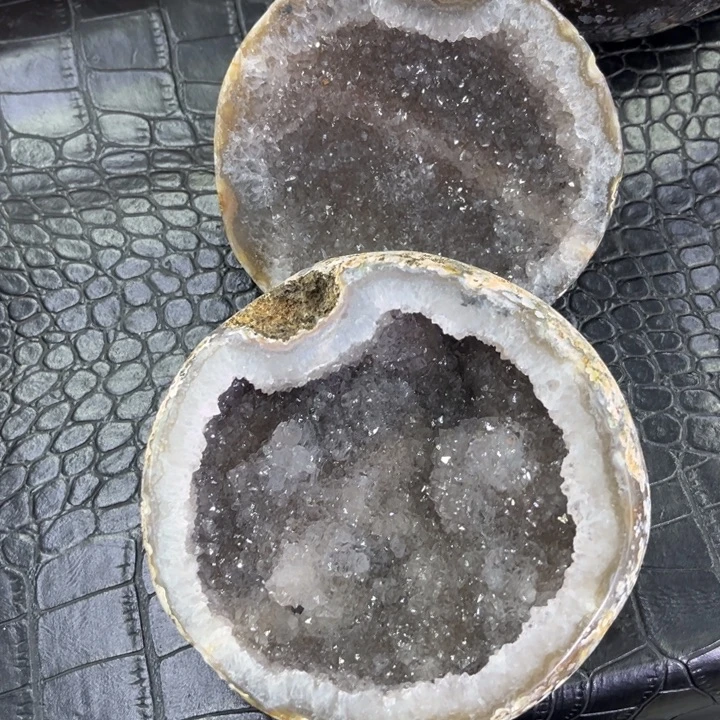 未镶嵌水晶珠宝半成品