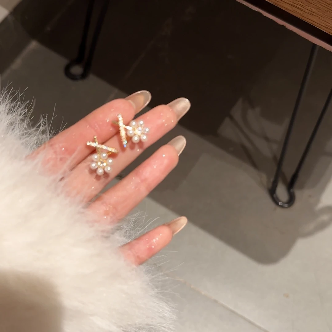 铜合金耳饰 AL5342 日韩花朵交叉耳钉小众设计感耳环气质轻奢时尚