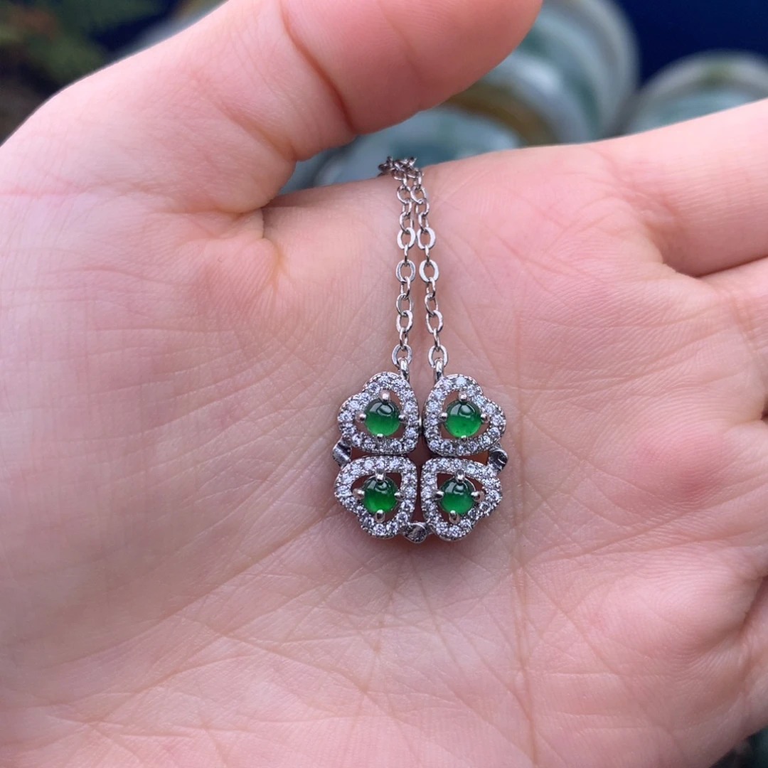 翡翠未镶嵌颈饰吊坠