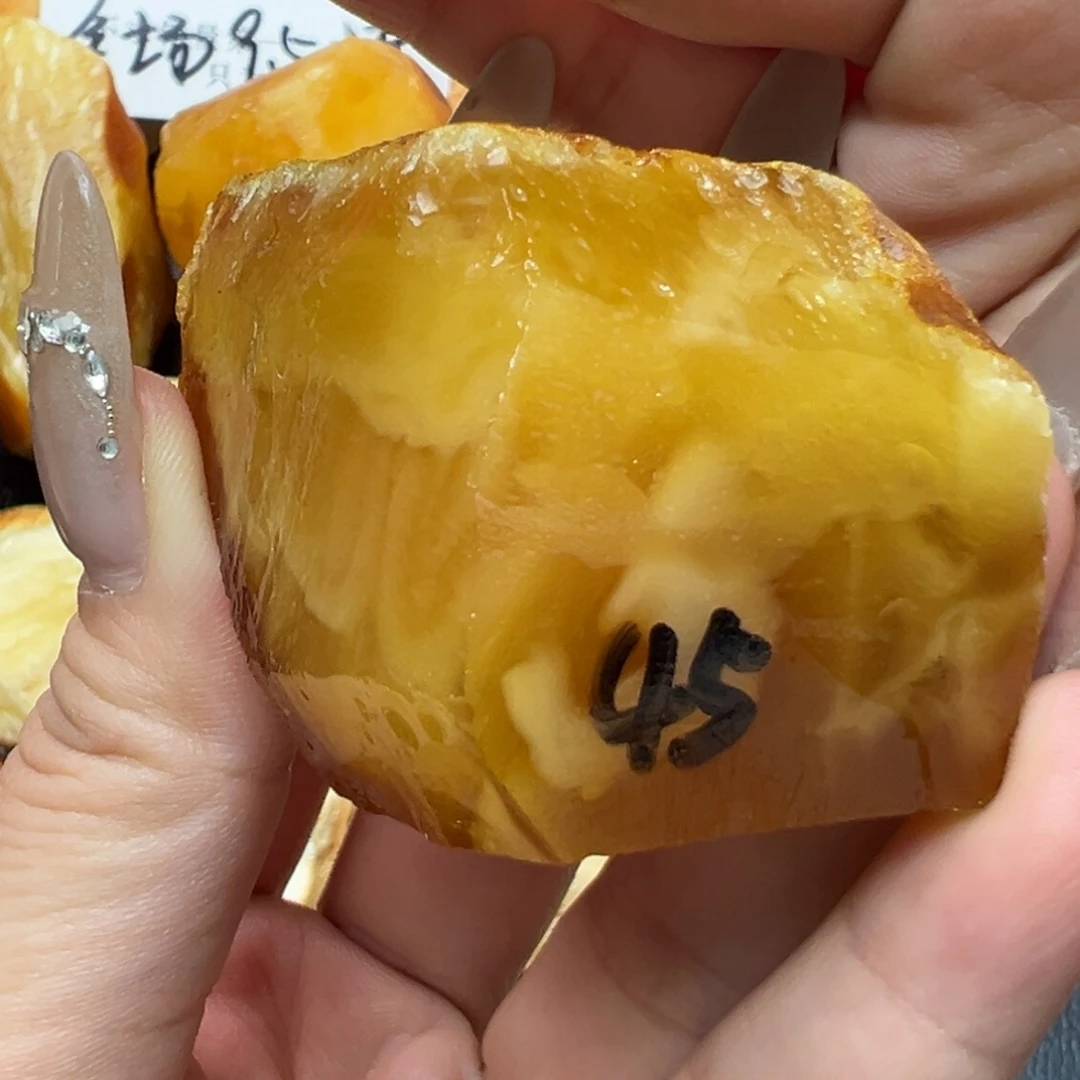 定制琥珀未镶嵌蜜蜡