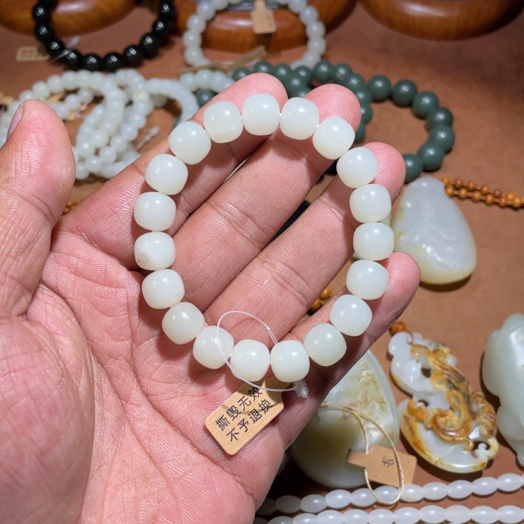和田玉未镶嵌手串