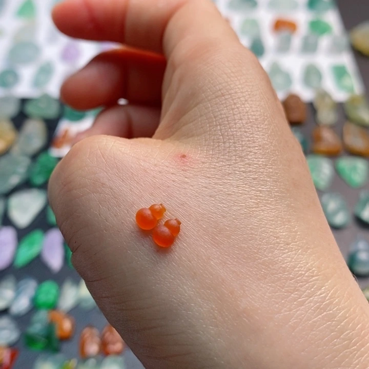 定制翡翠未镶嵌葫芦