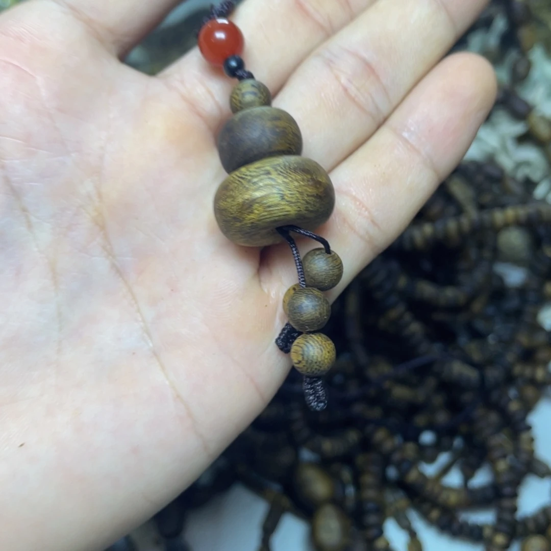 沉香沉香碎屑+高油脂葫芦