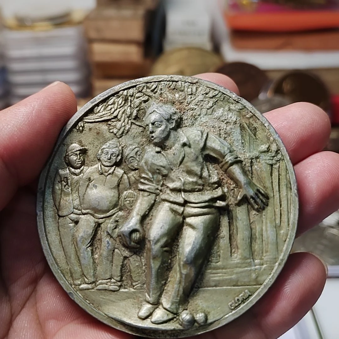 吴***风法国早期的纪念章一个