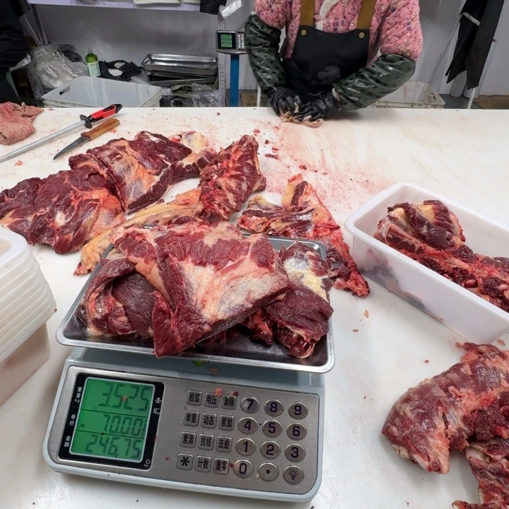 12中国大陆特价前槽肉