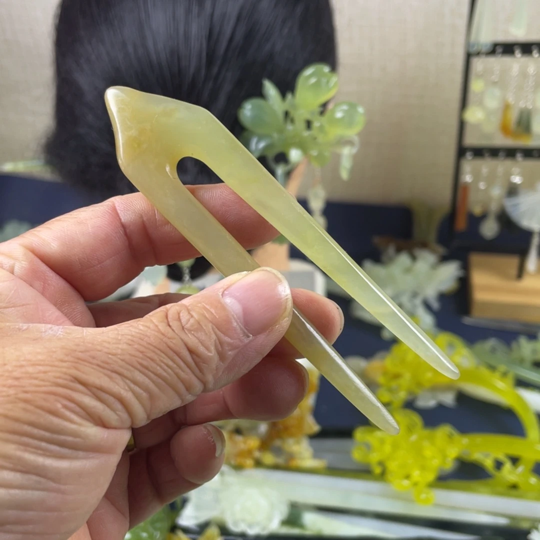 蛇纹石玉未镶嵌发饰