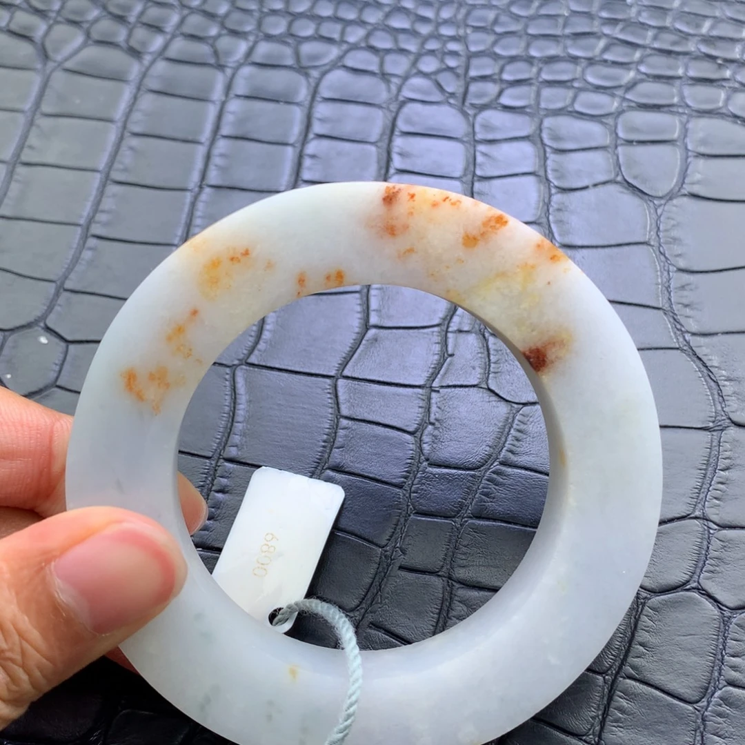 定制翡翠未镶嵌翡翠手镯