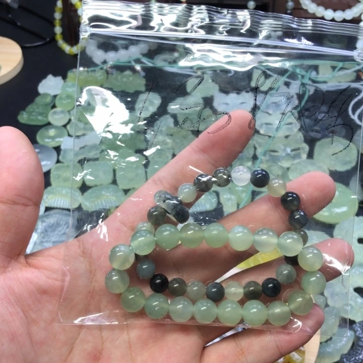 未镶嵌蛇纹石玉吊坠(赠链)黎*祁