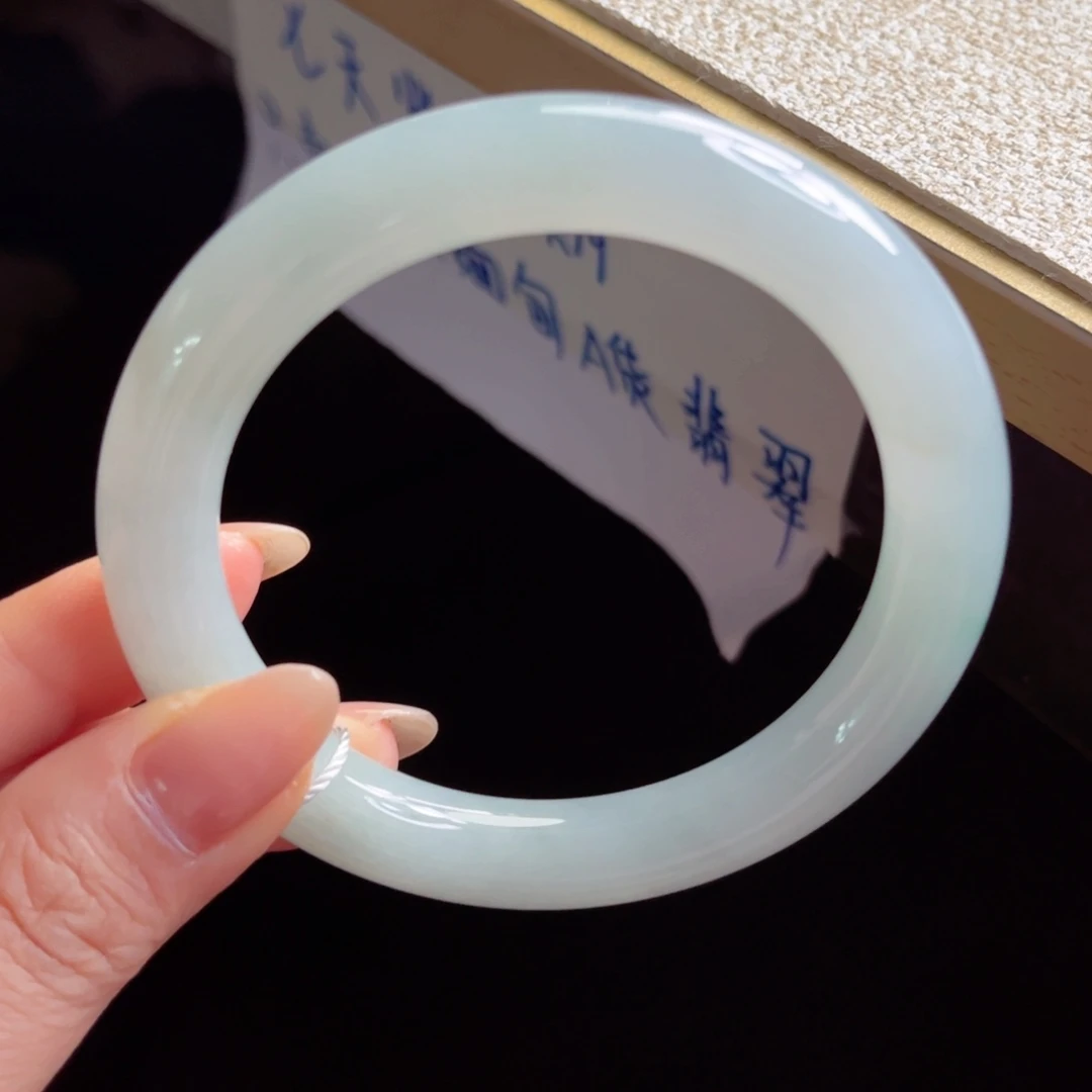 翡翠未镶嵌手镯手镯