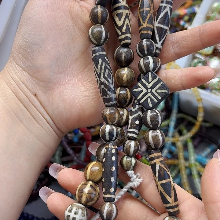 颈饰琉璃琉璃琉璃