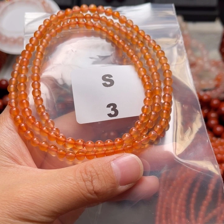 南红玛瑙未镶嵌多样性发货默认微瑕称重4mm