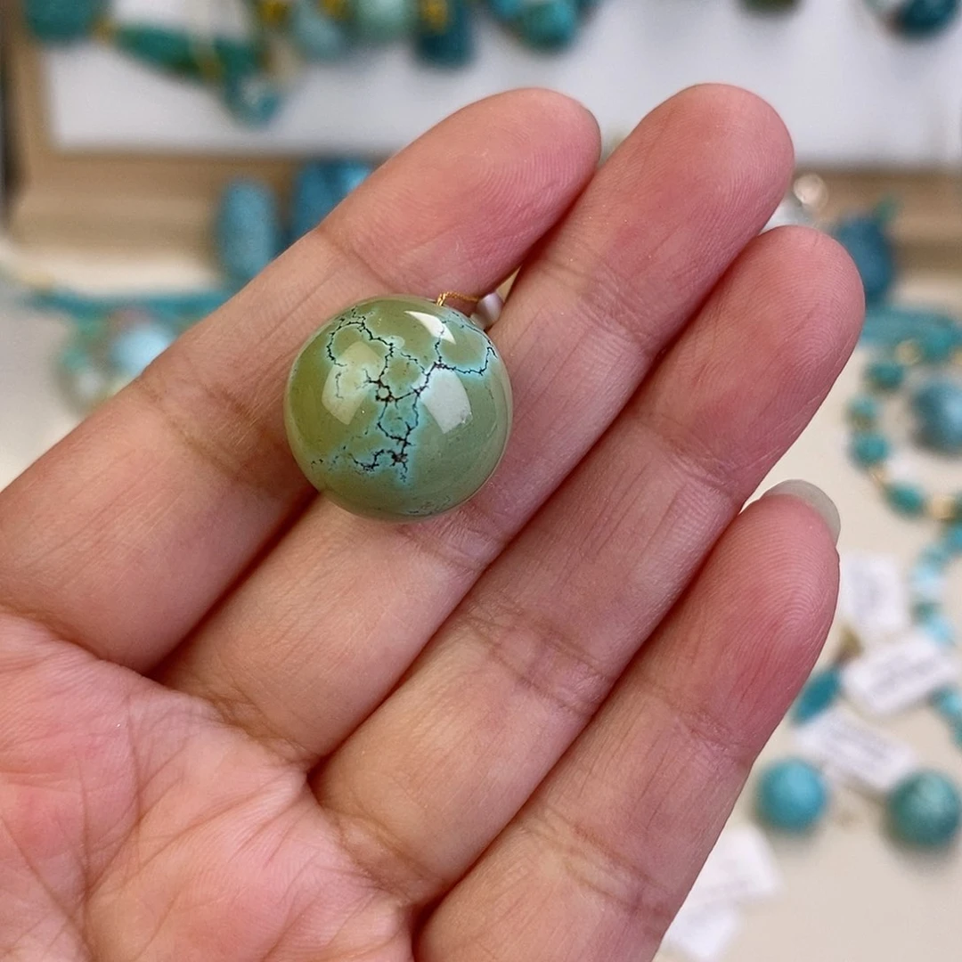 未镶嵌绿松石珠宝奇石15.6