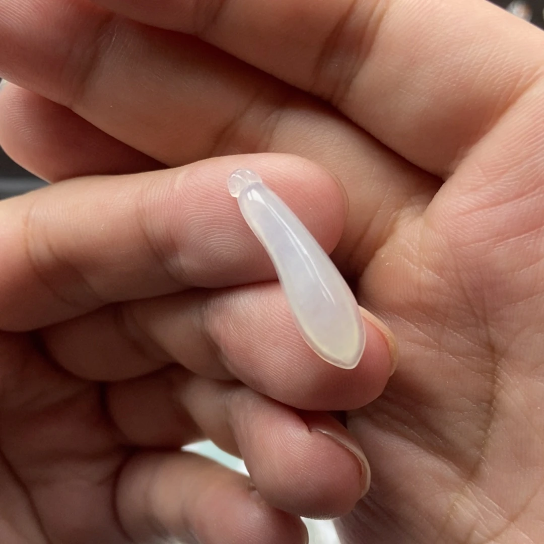 翡翠未镶嵌颈饰00000007