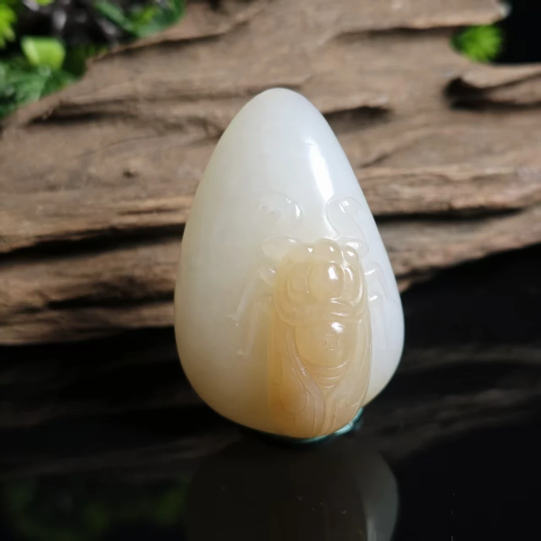 lot6560 一鸣惊人 和田玉糖白玉 40.2*22.1*14mm 77g