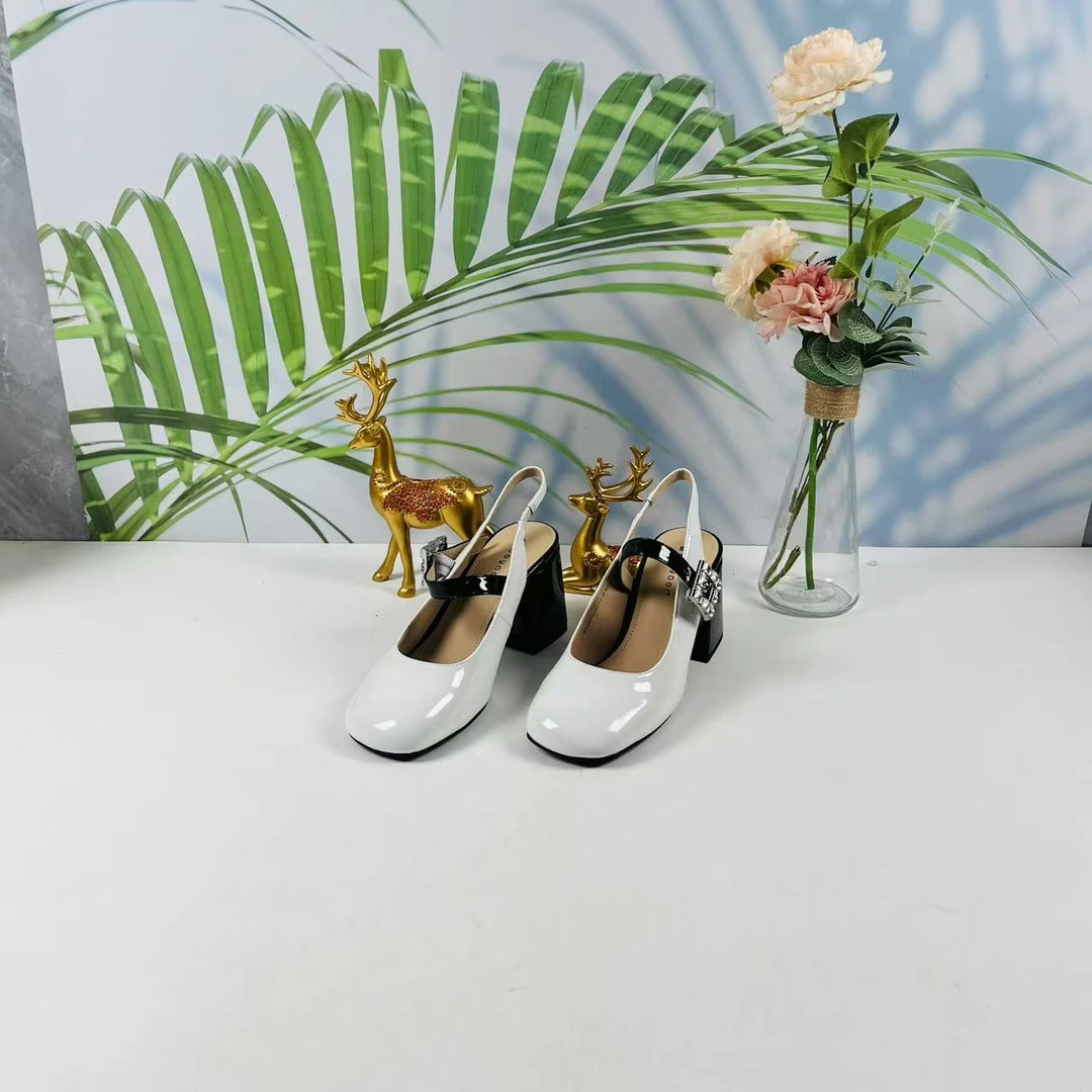 小强家女鞋 芽儿家新款百搭女凉鞋（Y315-18-1）（W34EYG23011-402）