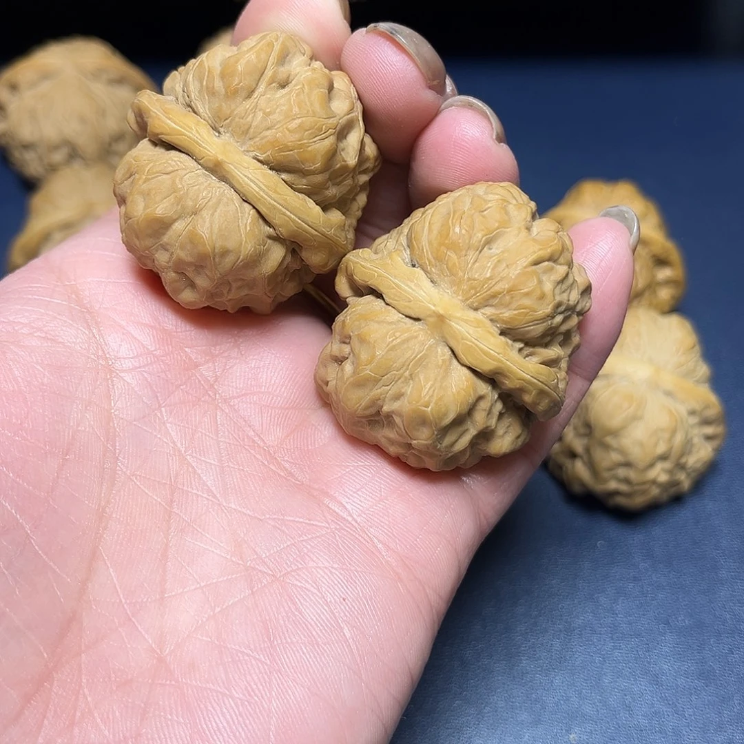 文玩核桃吊坠B****?哇哇哇