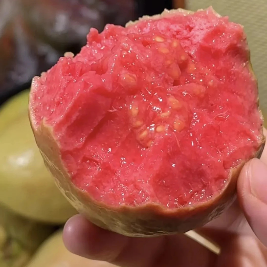 【富迎精选】树熟红心芭乐26.8元一箱