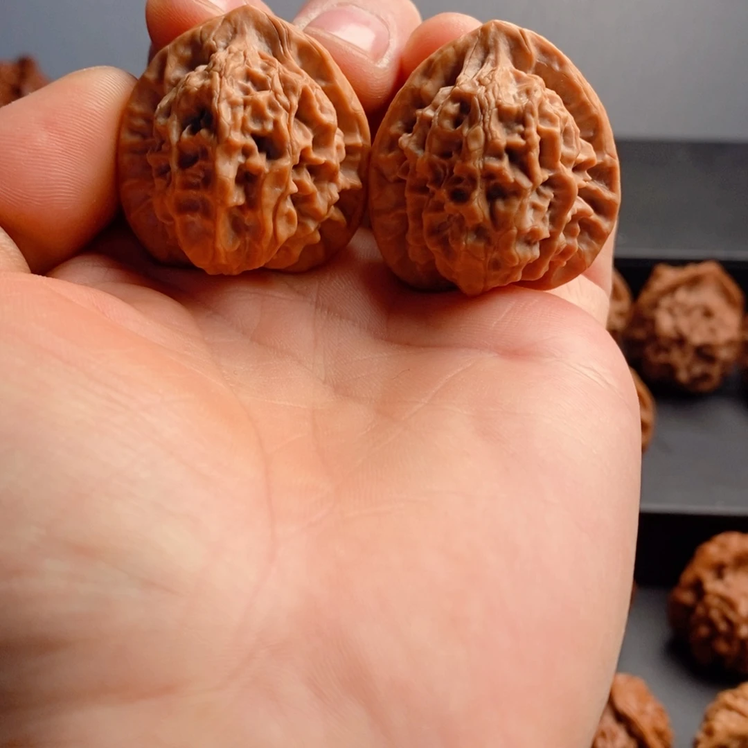 把件文玩核桃秦岭野生公子