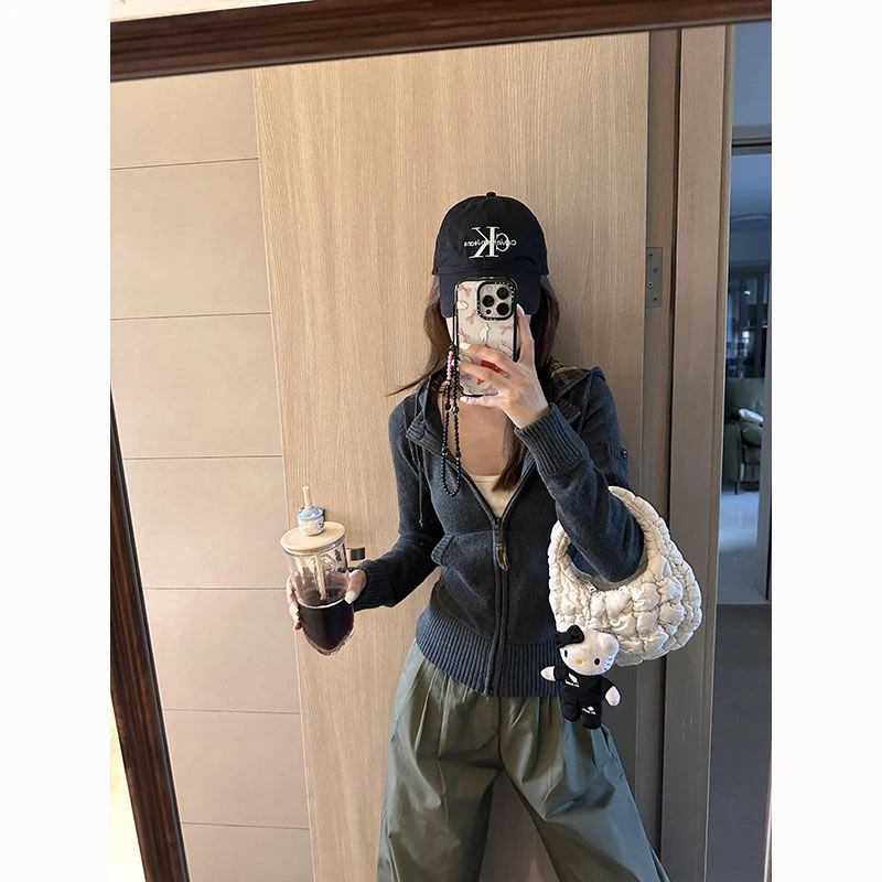 韩系复古格子拼接连帽毛衣外套女春季设计感短款拉链韩系上衣