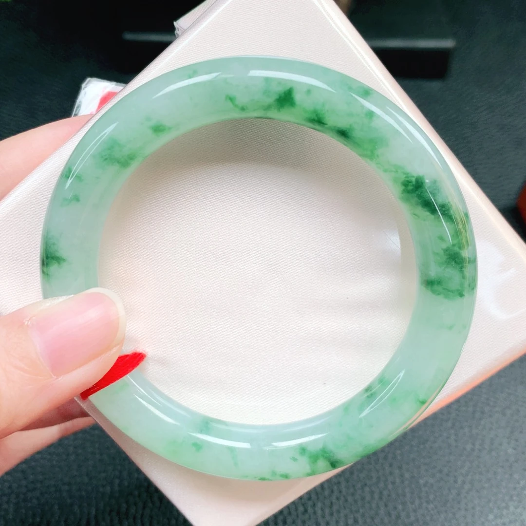 翡翠未镶嵌手镯55圈