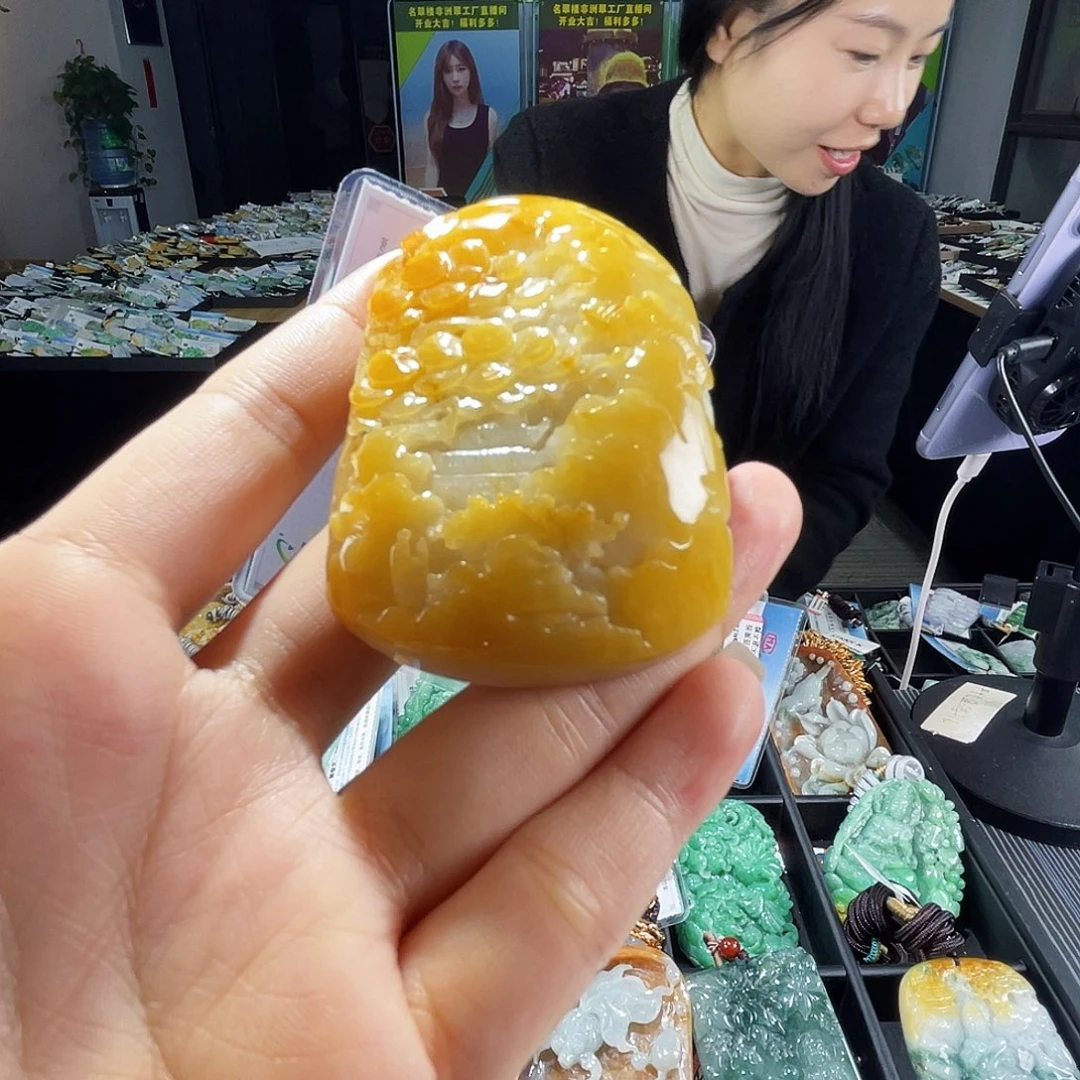 颈饰未镶嵌翡翠一
