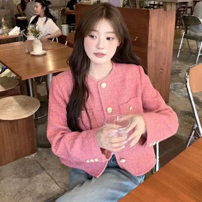 法式粉色小香风外套女高级感气质春秋短款小个子设计感长袖上衣