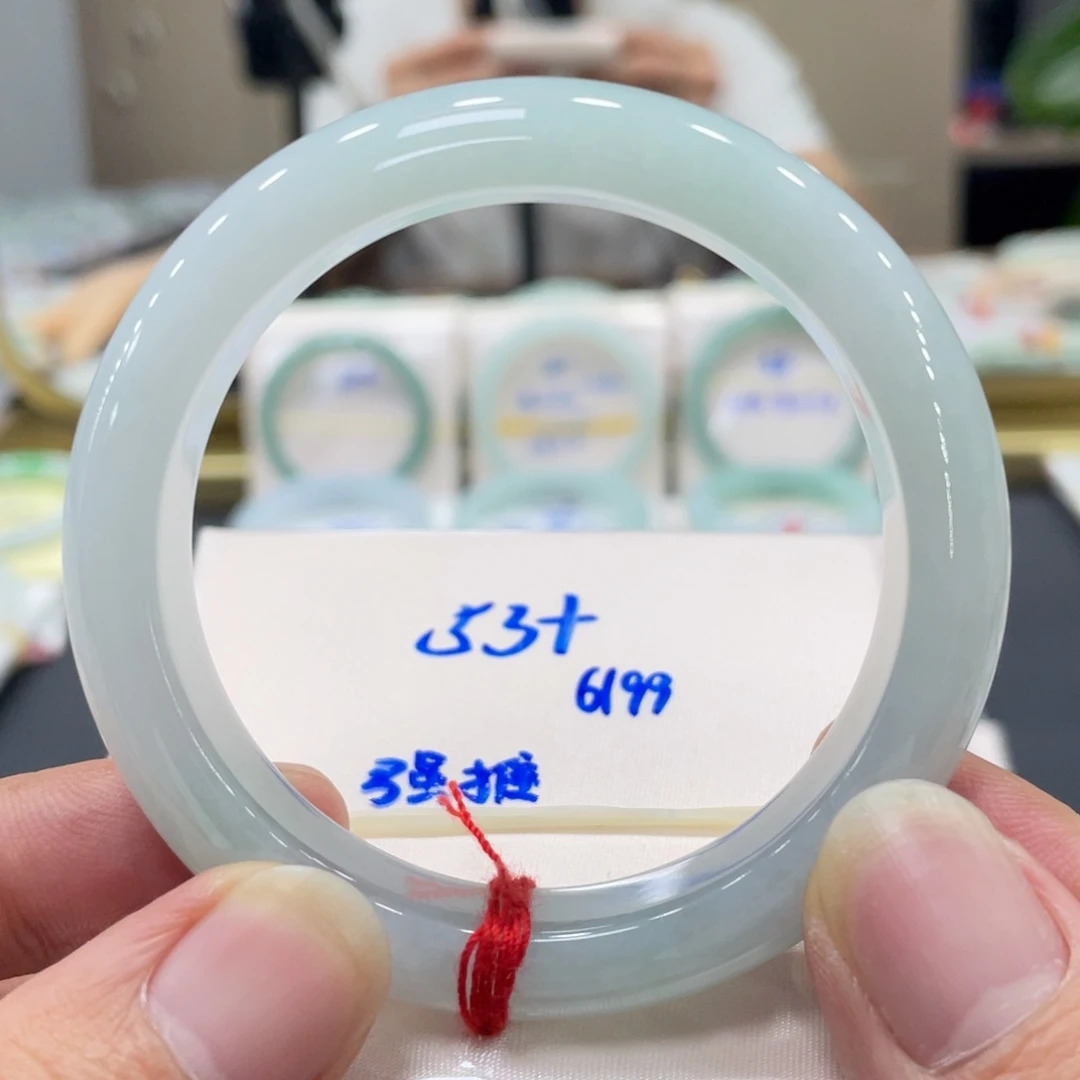 翡翠未镶嵌手镯翡翠手镯