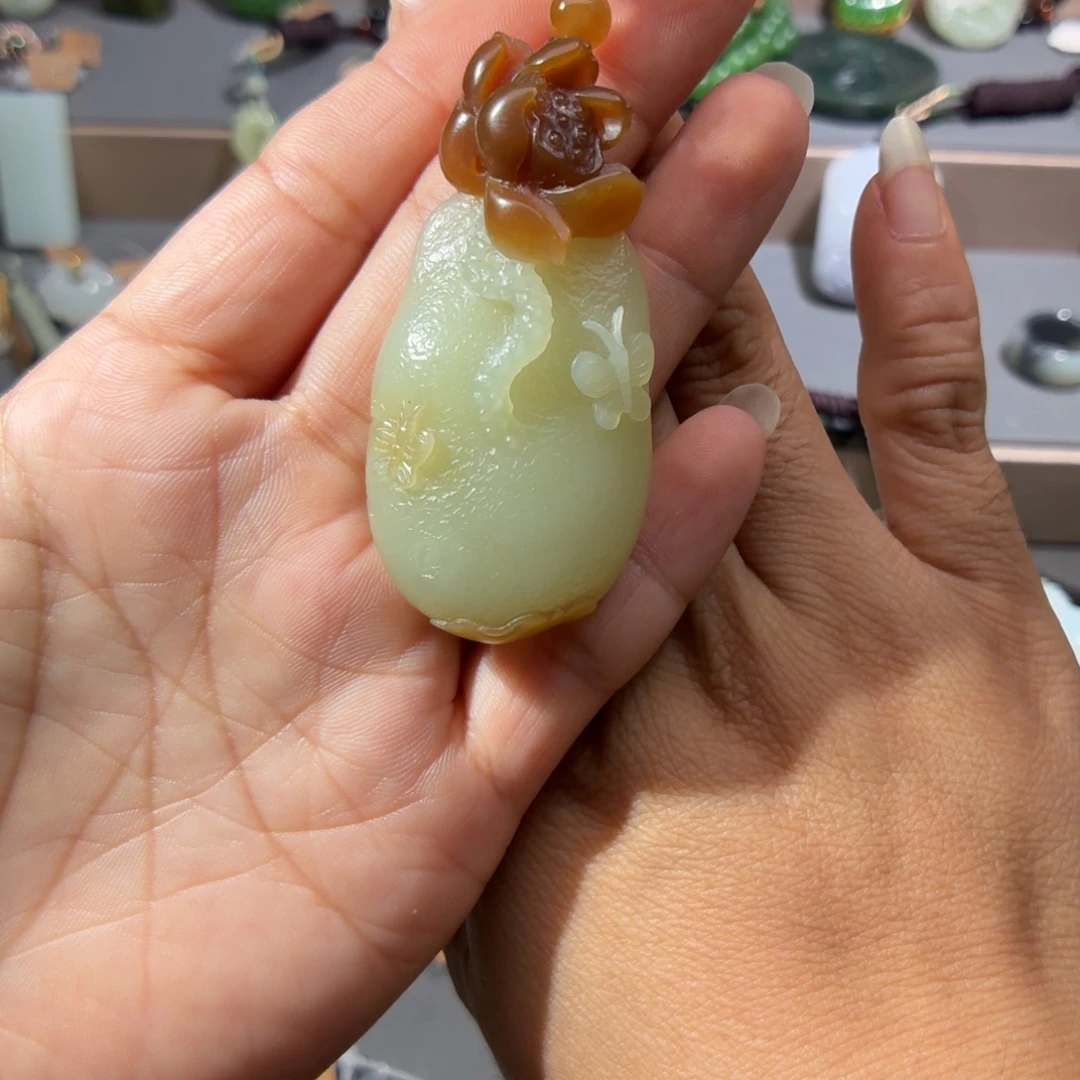 颈饰未镶嵌和田玉