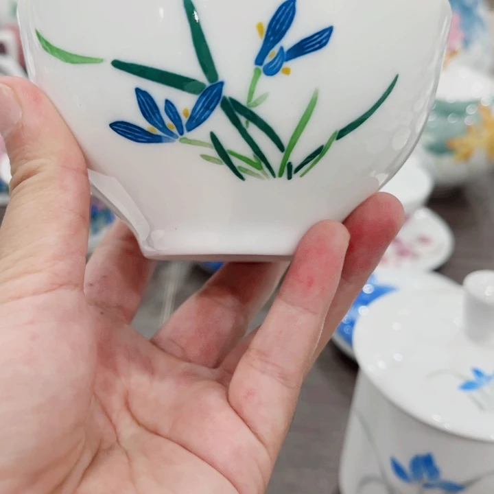 釉下五彩瓷的制作工艺