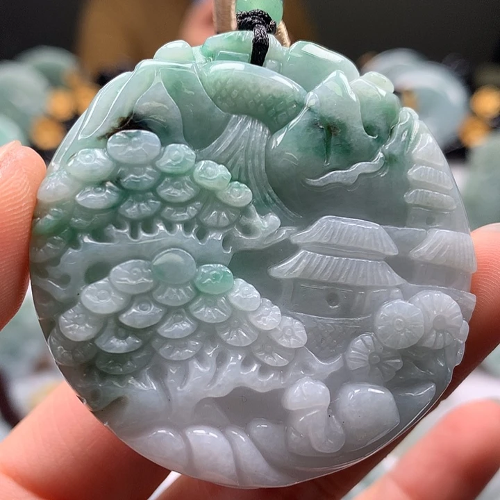 翡翠未镶嵌颈饰山水两面工艺福利