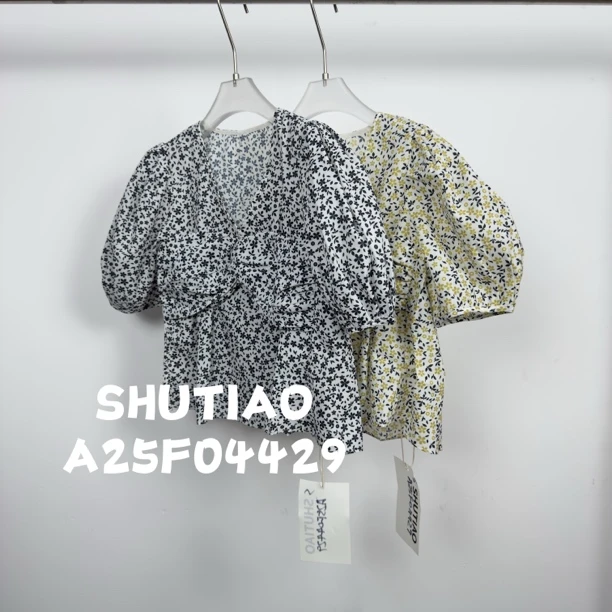 【SHUTIAO】2025夏季：新款小众设计款T恤A25F04429