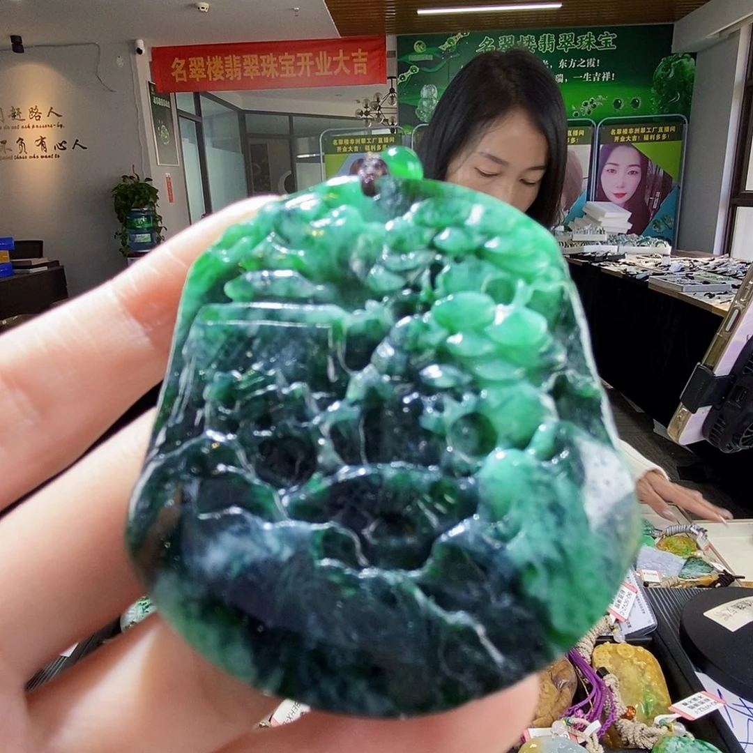 翡翠未镶嵌颈饰翡翠