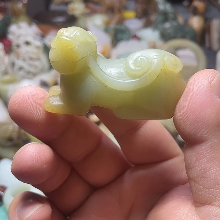 颈饰未镶嵌和田玉（糖玉）