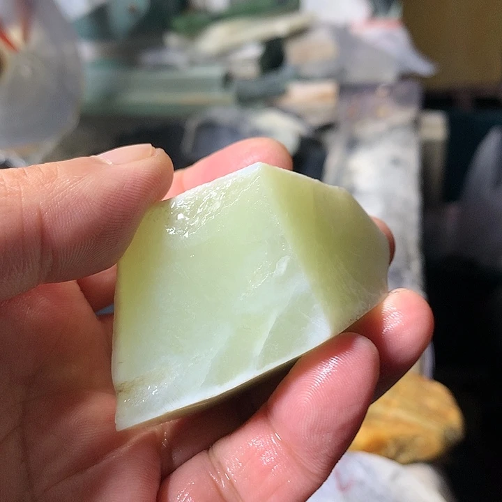 颈饰未镶嵌和田玉（糖玉）