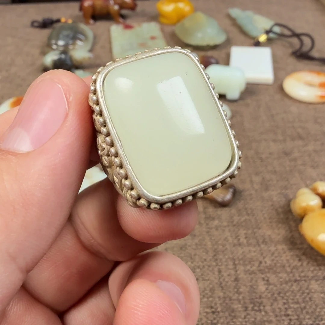 和田玉（糖玉）未镶嵌珠宝半成品