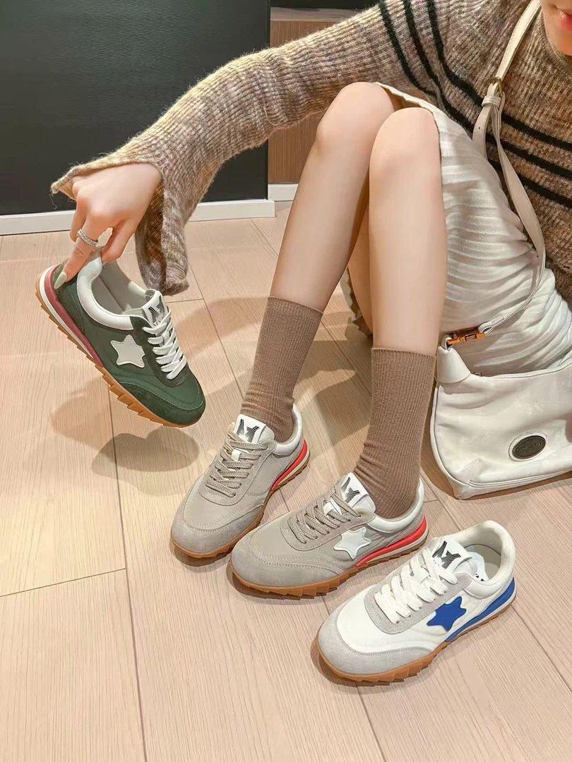 新款百搭舒适款显脚小阿甘运动休闲鞋星星鞋60701