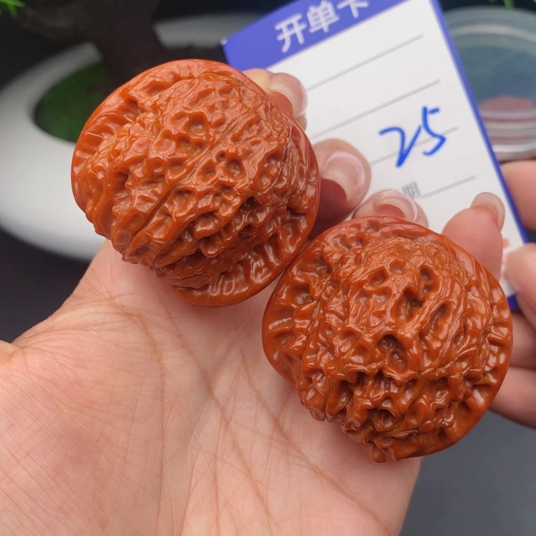 文玩核桃把件42血麒麟25