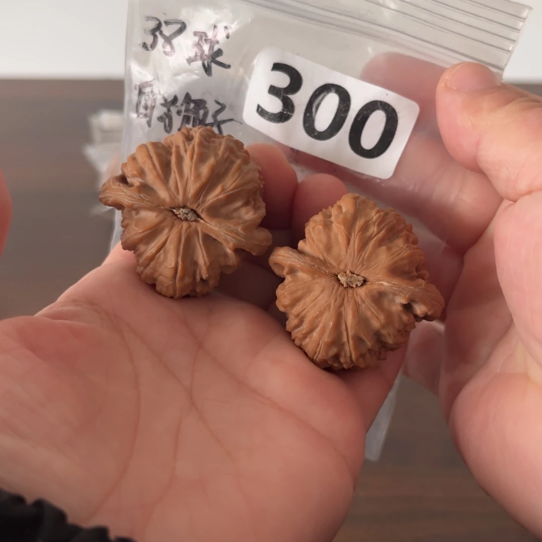 吊坠文玩核桃白狮子38