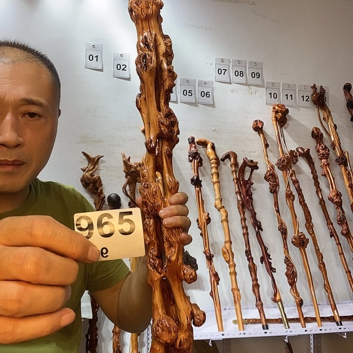 你***！黑果木云南黑果木树榴摆件