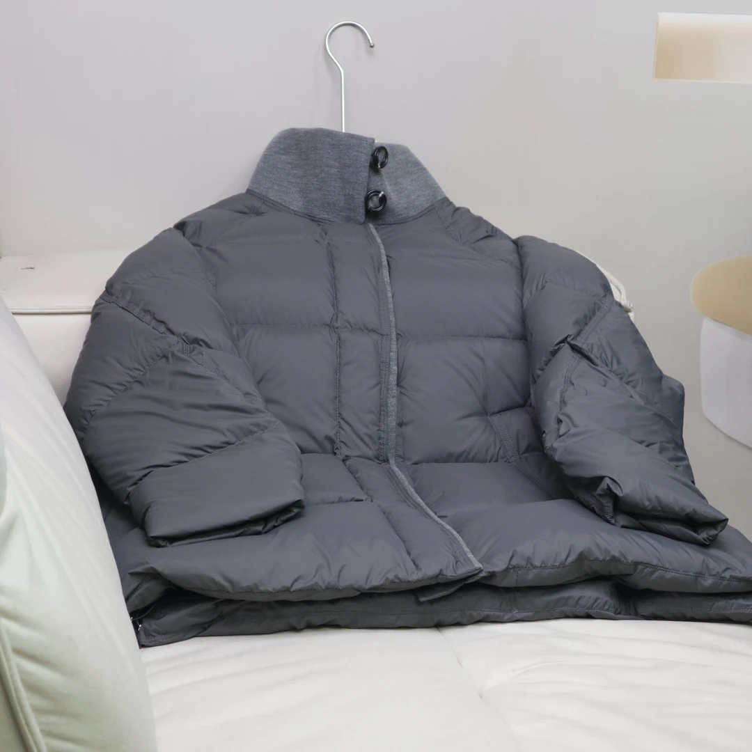 【13473】高品质原创设计两色百搭羽绒服星