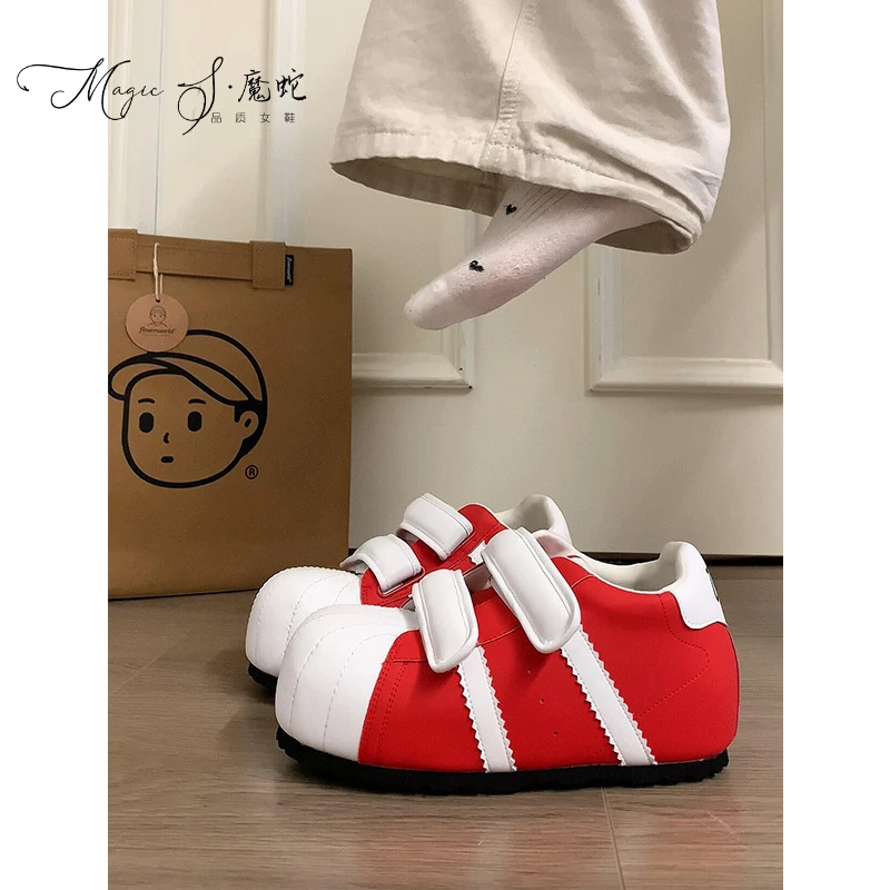 【万达撤柜】魔术贴丑萌贝壳头德训面包鞋女新款百搭内增高休闲运动