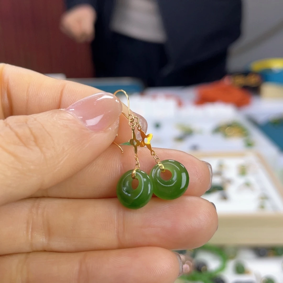 和田玉耳饰18K金镶嵌