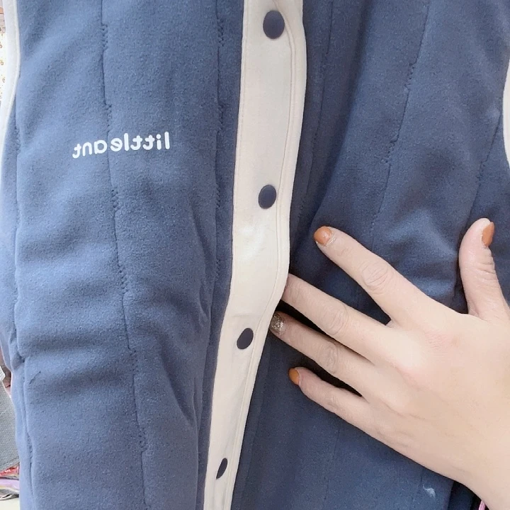 120灰色双层马甲